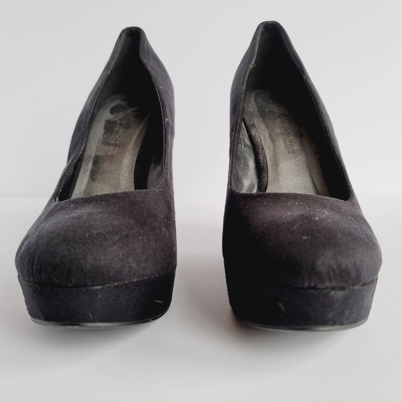 Kardashian Kollection Faux Suede Round Toe Slip On Wedge Pump, Black, Size 10 - Picture 2 of 5